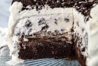 Effortless Gluten-Free Ice Cream Cake Bliss