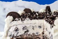 The Secret to Perfect Ice Cream Cake Slices