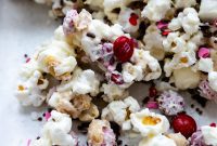 Quick Holiday White Chocolate Popcorn