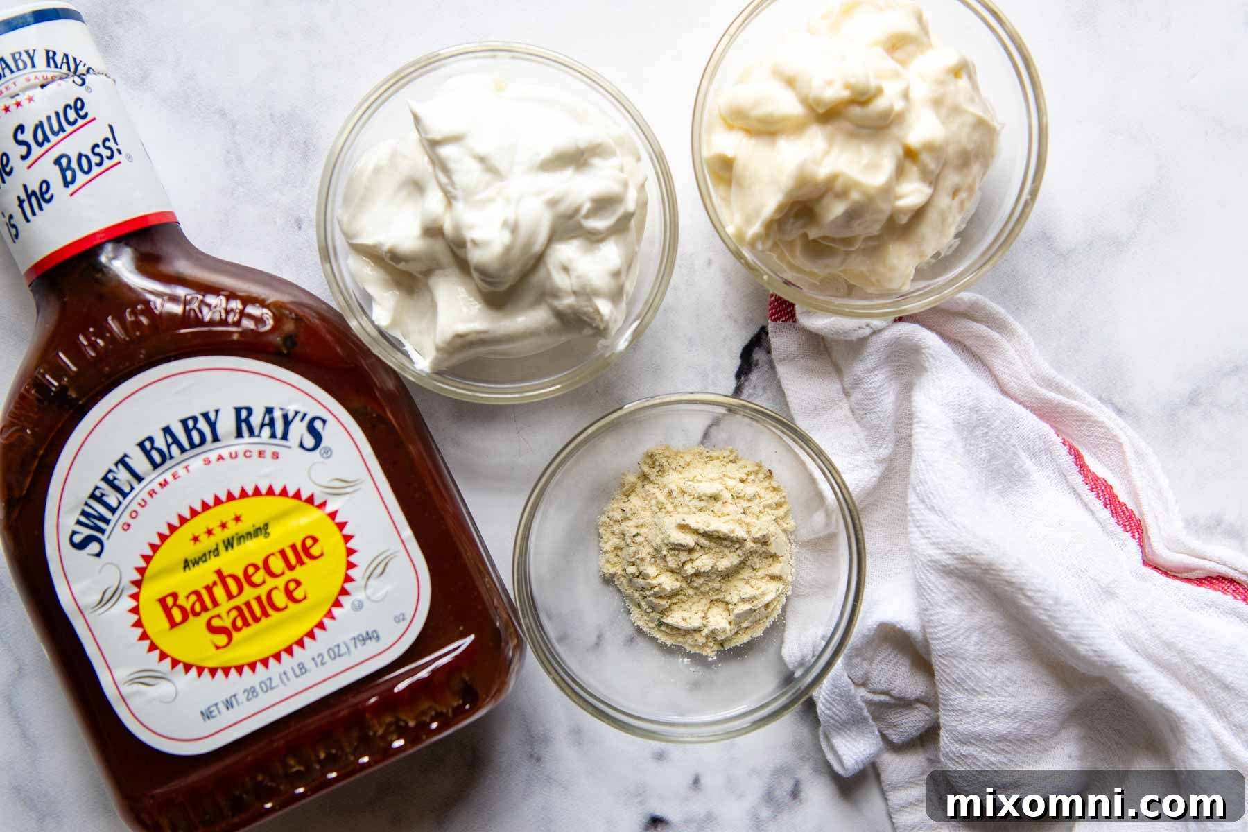 the ingredients to make bbq ranch.